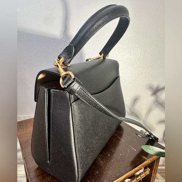 Kate Spade Katy small textured leather Black and gold Handbag crossbody preloved - Picture 4 of 15